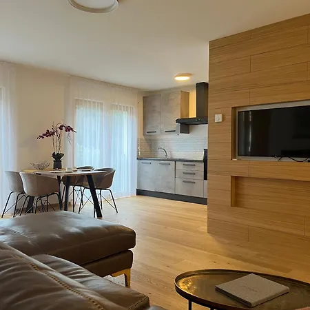 Ehrenburg Appartamento Merano