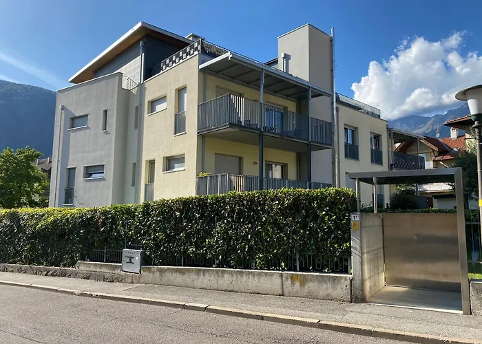 Ehrenburg Apartment Merano